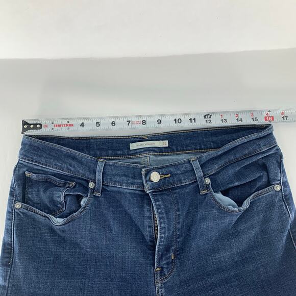Levi's Women's Classic Straight Leg Jeans Size 12M - Picture 3 of 16